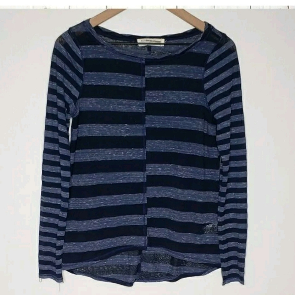 Anthropologie Womens Blue Bisected Top. XS. NWT.